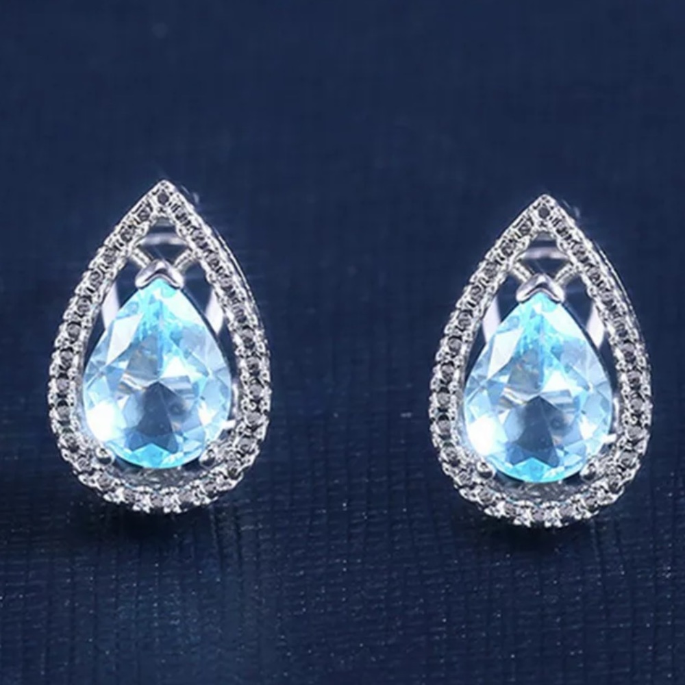 Silver Aquamarine Stud Earrings
